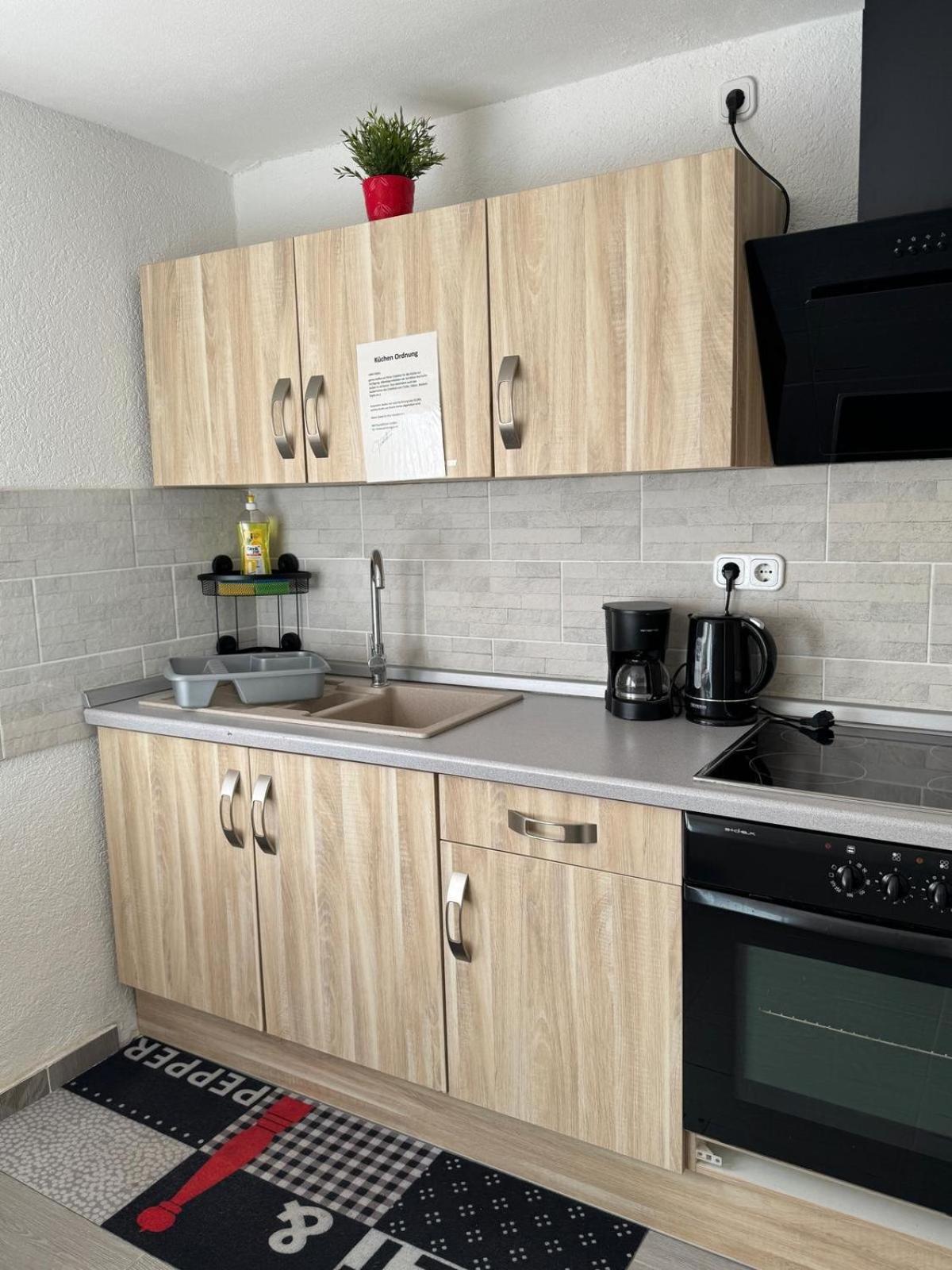 Apartment M & E *